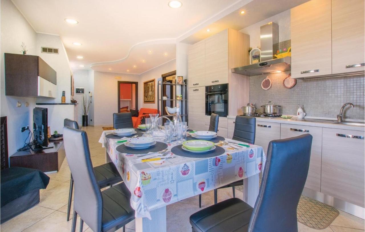 Awesome Apartment In Bari With Wifi 외부 사진