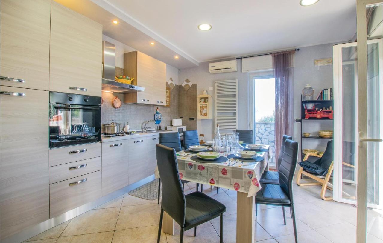 Awesome Apartment In Bari With Wifi 외부 사진